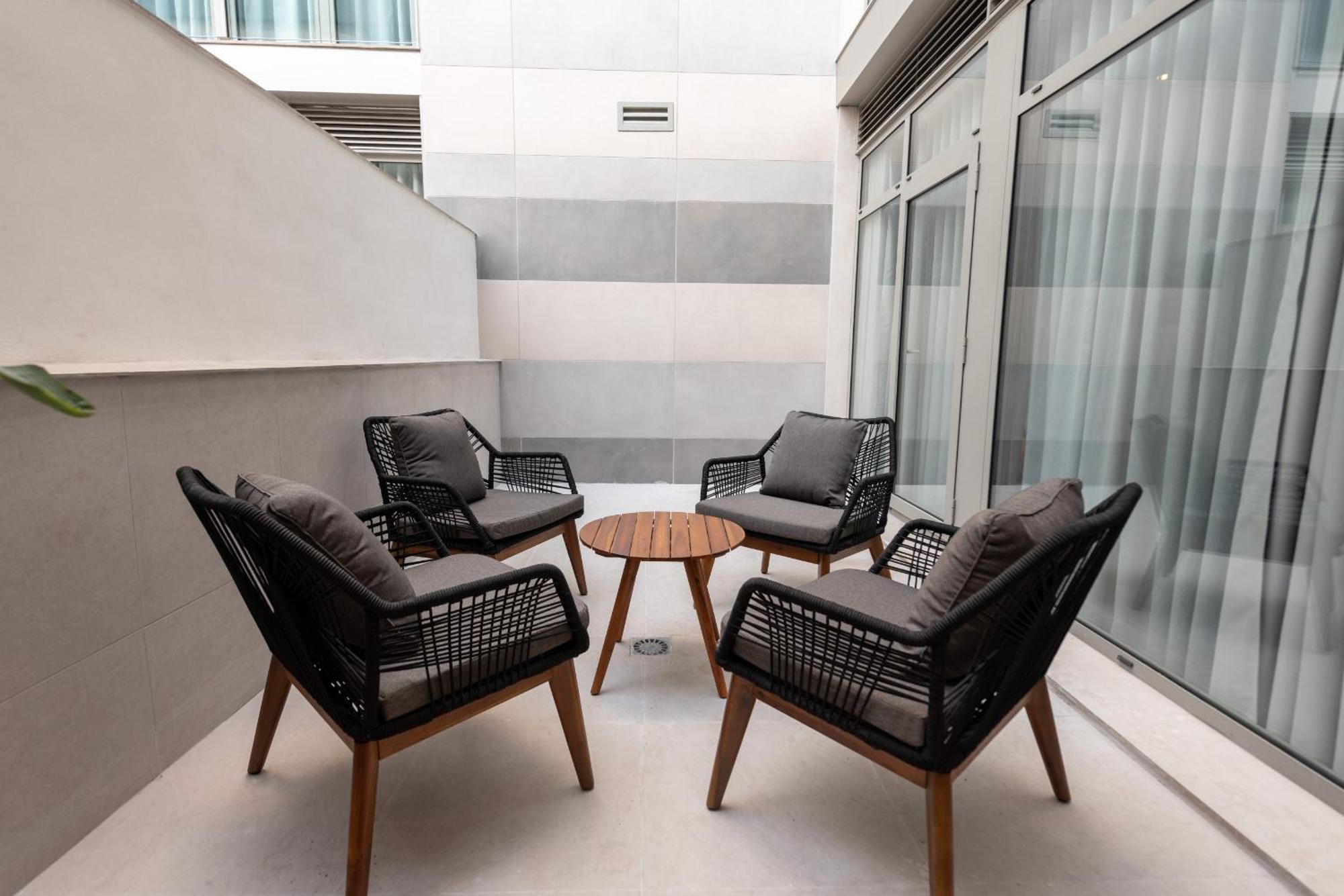Dorm4You Arena Terraza 04 Валенсия Екстериор снимка