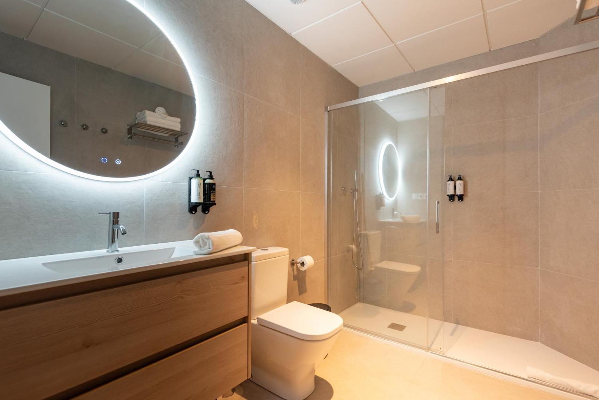 Dorm4You Arena Terraza 04 Валенсия Екстериор снимка